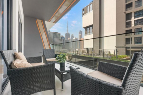 WelHome - Contemporary 1BR in Binghatti Canal & Burj Views